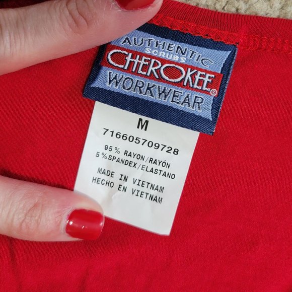 Cherokee Authentic Workwear Scrubs Red Long Sleeve Top Women's Shirt Medium 927 - Picture 3 of 3